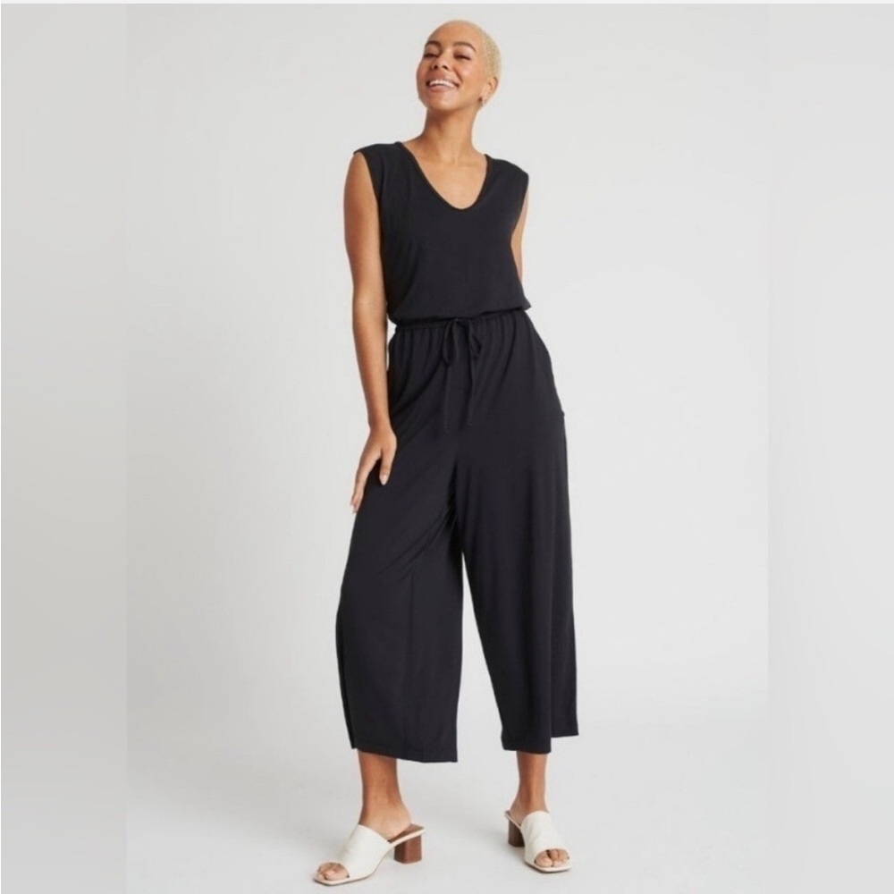 Kit and Ace Sleeveless Black Wide-Leg Jumpsuit (S)